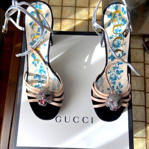 NIB GUCCI CRYSTAL TIGER PLATFORM SANDALS 38